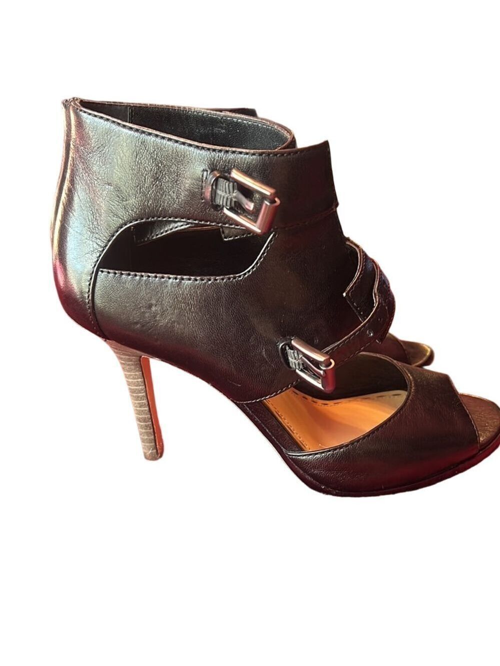 Coach Heels - Picture 4 of 8